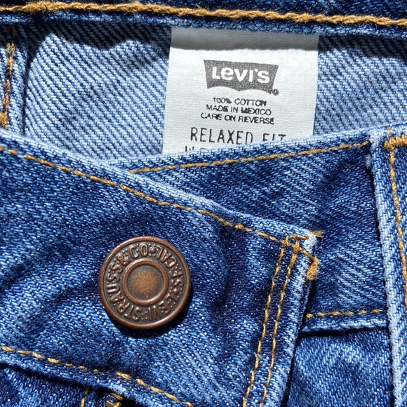 Mens Levi Relaxed Fit W36 X L30 - Picture 2 of 3